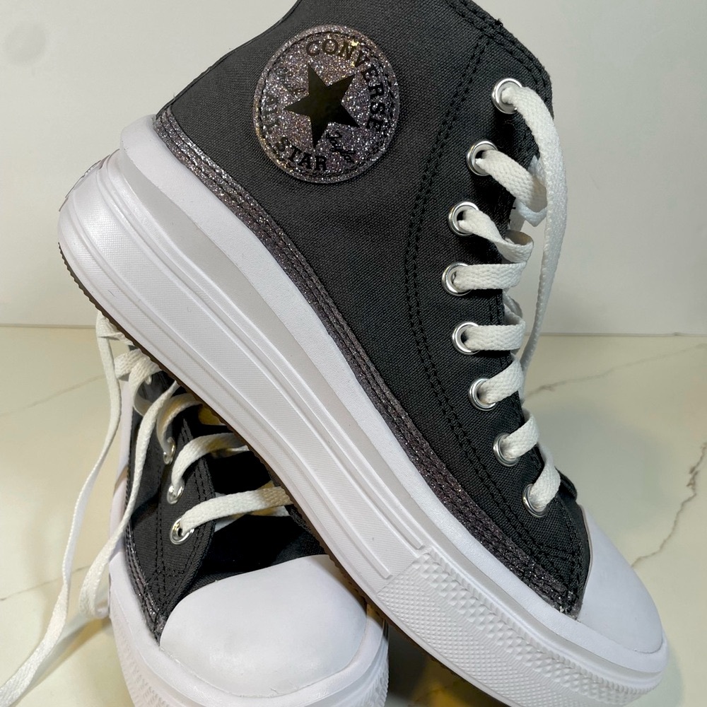 Converse Glitter Patch High-Tops Gray/White Kids Size 6 – Brand New with Box